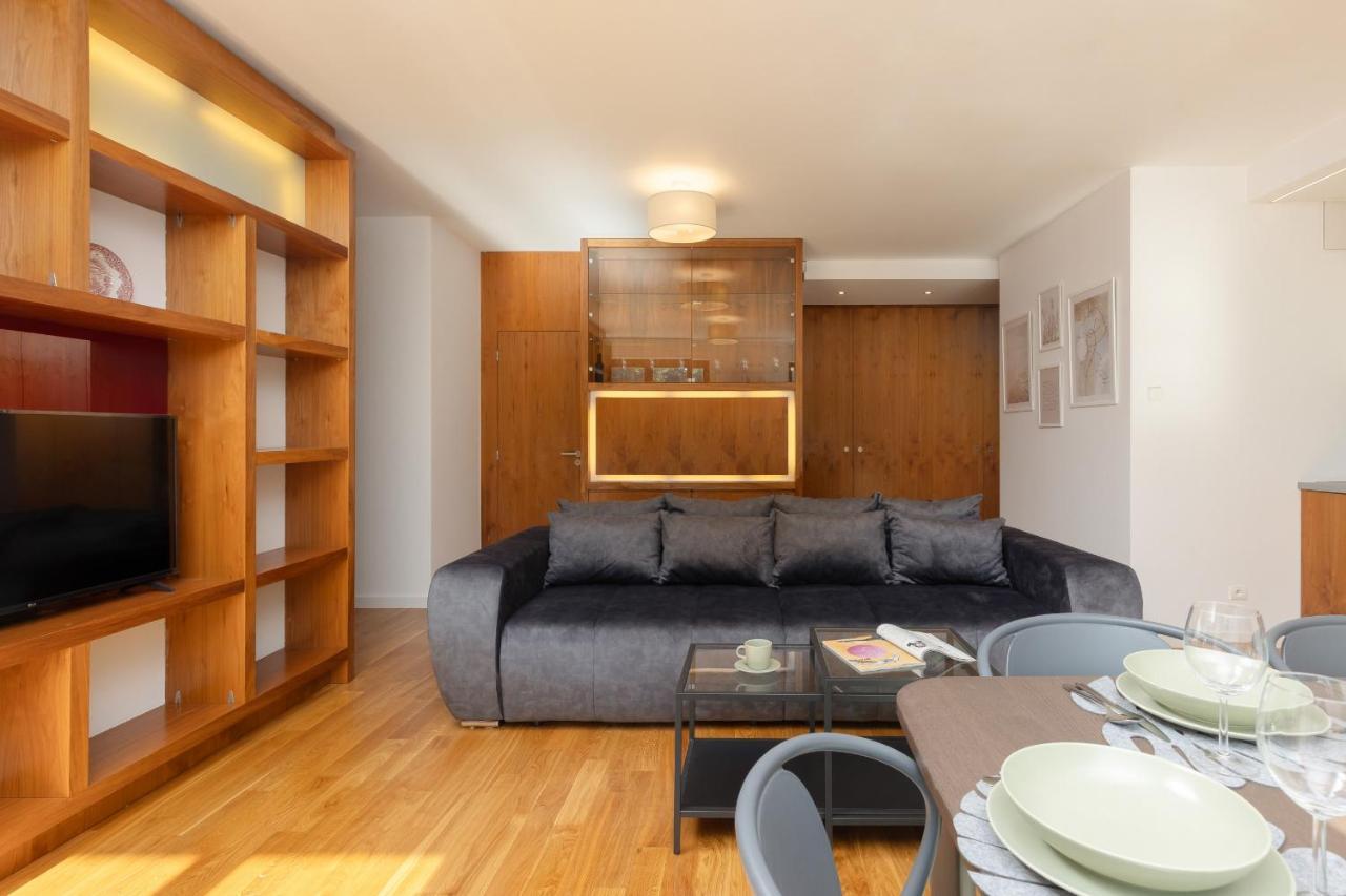 Old Mokotow Spacious Two-Bedroom Apartment By Noclegi Renters Varsavia Esterno foto
