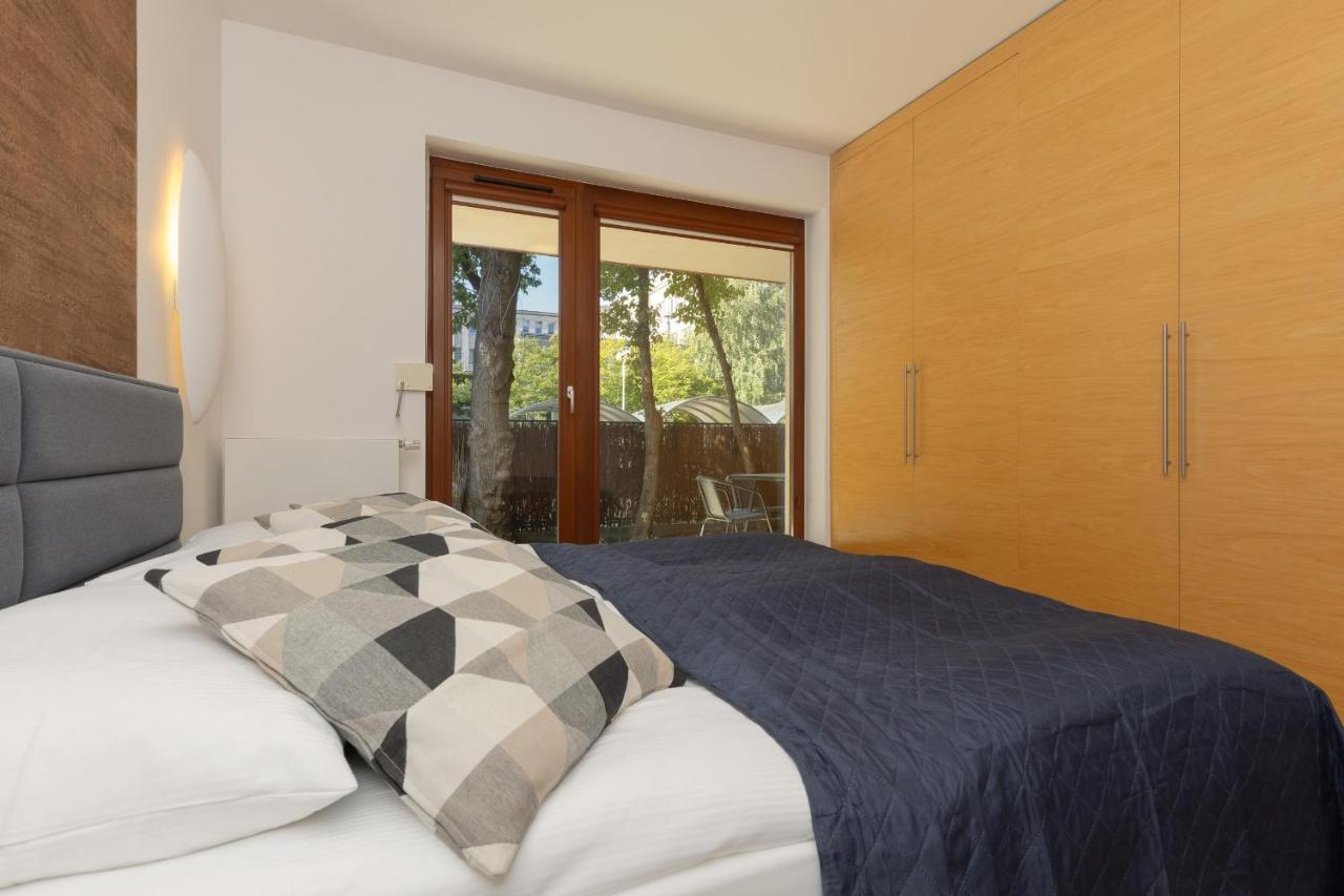 Old Mokotow Spacious Two-Bedroom Apartment By Noclegi Renters Varsavia Esterno foto