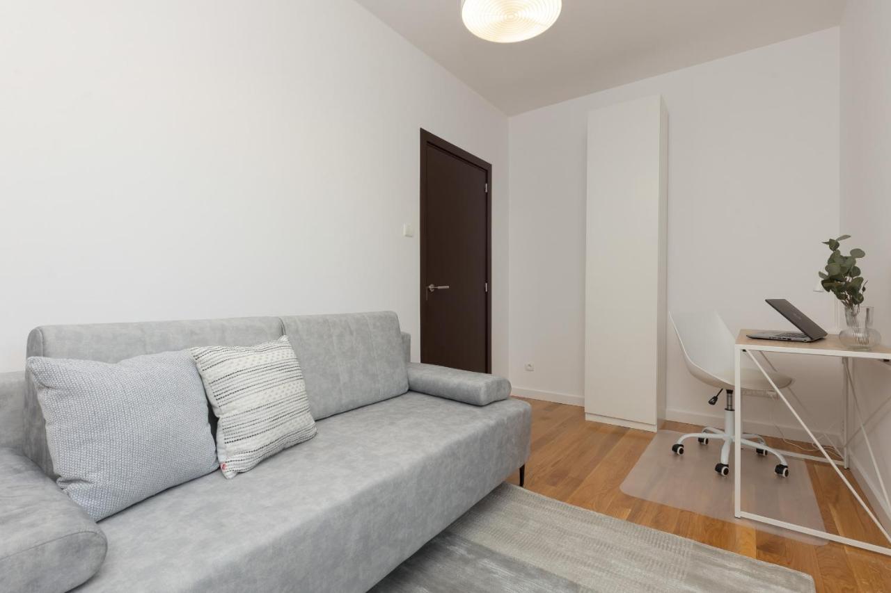 Old Mokotow Spacious Two-Bedroom Apartment By Noclegi Renters Varsavia Esterno foto